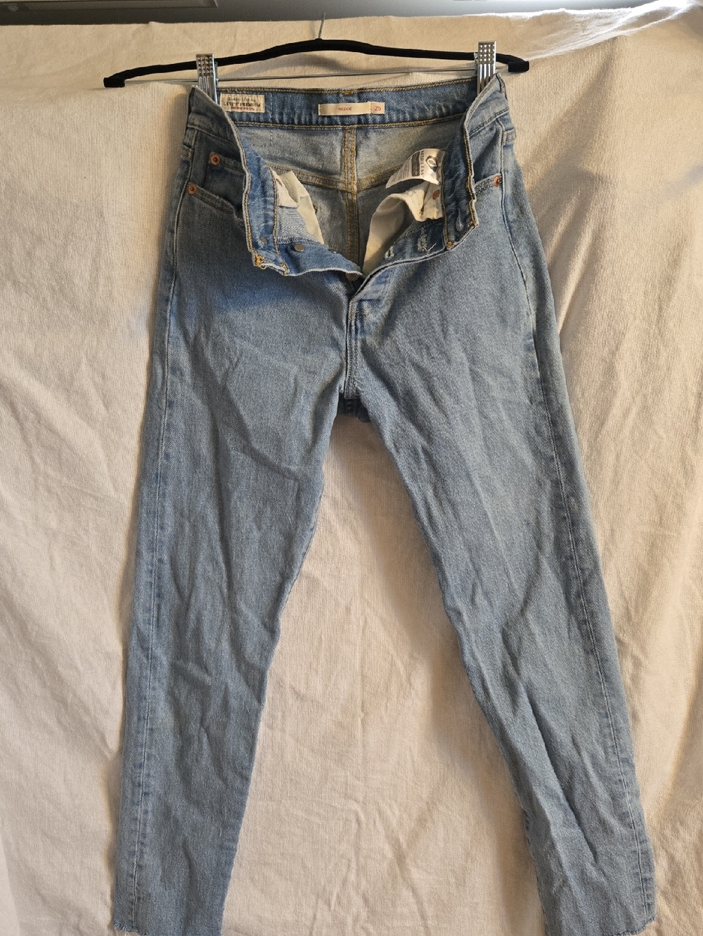 Levi's Light Wash Wedgie Skinny Jeans - Women's